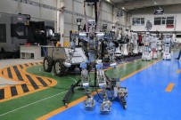 İNSANSI ROBOT - İnsansı Robot Akıncı-4 Üstün Yetenekleriyle Dikkat Çekiyor