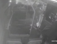 ARBEDE - Motosikletli Gençlerin Minibüste Darp Edilme Anı Kamerada