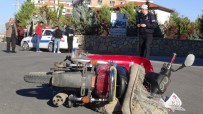 NAKKAŞ - Aksaray'da Otomobil İle Motosiklet Çarpıştı Açıklaması 1 Yaralı