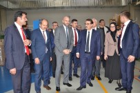 RONA YıRCALı - Bakan Dönmez BEST'i Ziyaret Etti