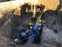 ÇELEBIBAĞı - Erciş'te Su Arızası Giderildi