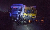 Gebze'de 2 Tır İle 1 Otomobil Birbirine Girdi Açıklaması 1 Ölü, 2 Yaralı