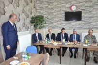 OSMAN KıLıÇ - Kars'ta Mahkumların Eserleri Adliyede Satışa Sunuldu