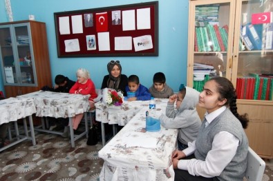 Kaymakam Eşinden Engelli Çocuklara Ziyaret