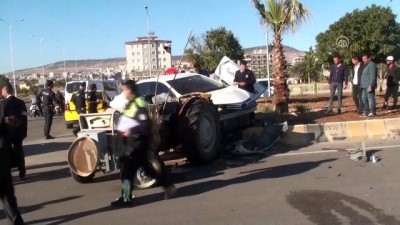 Kilis'te Trafik Kazası Açıklaması 3 Yaralı