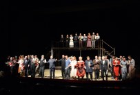 DEVLET TIYATROLARı - 'Suç Ve Ceza'nın Prömiyeri Yapıldı