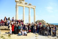 KARAÖZ - 'Torosların Kadınları Manavgat'ı Geziyor' Projesi Tamamlandı