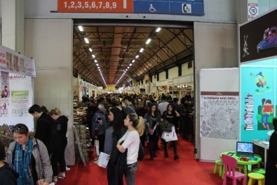 37'Nci Uluslararası İstanbul Kitap Fuarı, Kitapseverlere Kapısını Açtı