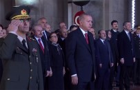 KUVVET KOMUTANLARI - Cumhurbaşkanı Erdoğan, Anıtkabir Özel Defteri'ni imzaladı