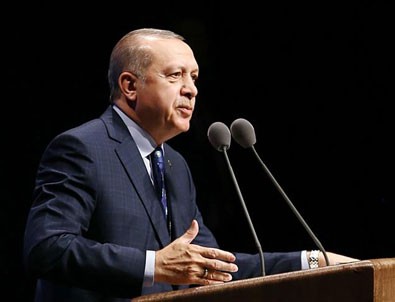 Cumhurbaşkanı Erdoğan'dan Türkçe ezan tepkisi