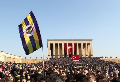 Fenerbahçeliler, Anıtkabir'e Akın Etti