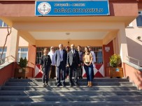 YAZıHÜYÜK - Nissara AVM Tarafından İhtiyaç Sahibi Okullara Kitap Bağışı Yapıldı