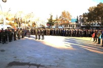 TEMİZLİK İŞÇİSİ - Temizlik İşçilerinden Ata'ya Saygı