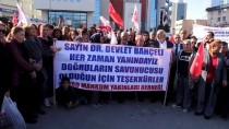MAHKUM YAKINLARI - Bahçeli Mahkum Yakınlarıyla Görüştü