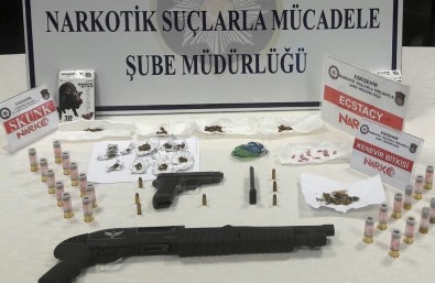 Eskişehir'de Uyuşturucu Operasyonu Açıklaması 26 Gözaltı