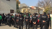 İNEGÖLSPOR - Fotokopi Biletlerle Maça Girişe Polis Müdahale Etti