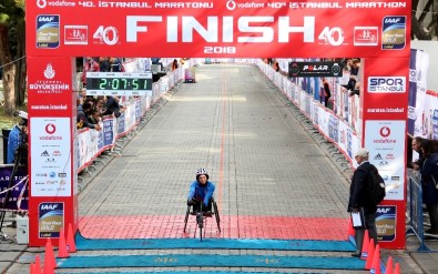 İstanbul Maratonu'nda Tekerlekli Sandalyede Dereceye Girenler Belli Oldu