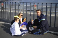 MARATON - Kimi Köprüde Kahvaltı Yaptı, Kimi İse Tulum Çalarak Horon Tepti