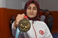 BİLEK GÜREŞİ - Pes Etmedi, Çalıştı 3 Yılda Dünya Şampiyonu Oldu