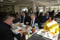 MERCIMEK ÇORBASı - Başkan Çelik, Öğle Yemeğinde Büyükşehir Belediyesi Personeli İle Bir Aradaydı