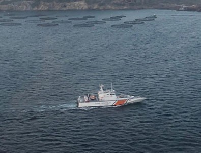 Göçmen teknesi battı: 10 kayıp