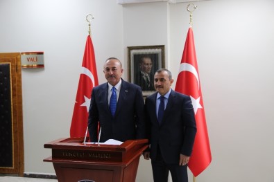 Bakan Çavuşoğlu Tunceli'de