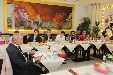 Başkan Dişli Öğrenciler İle Bir Araya Geldi