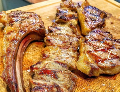 Hüdaverdi Steak & Izgara sizi ete doyuracak