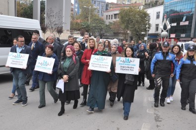 Ak Parti Kadın Kolları 14 Kasım Diyabet Günü Dolayısıyla Yürüyüş Düzenlendi