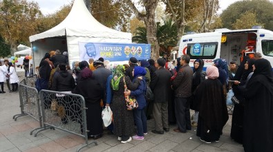Eyüpsultan Meydanı'nda 'Diyabet Günü' Nde  Ücretsiz Şeker Taraması