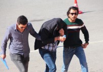 KıZıLAĞAÇ - Polisi Görünce Uyuşturucuyu Ormana Attı