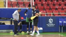 KADIN BASKETBOL TAKIMI - Sakatlanan Sporculara Yarım Asırlık 'Şifalı' Dokunuş