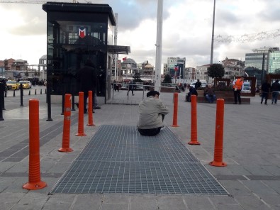 Taksim'de Yürek Burkan Görüntü