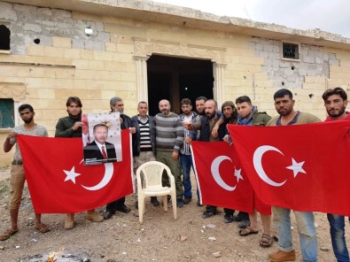 Zihni Şahin'den Afrin'e Türk Bayrağı Ve Erdoğan Posteri
