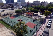 ÜMIT YAŞAR OĞUZCAN - Akdeniz Belediyesi Spor Tesislerini Yeniliyor