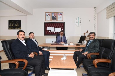 Başkan Asya, Nizamülmülk Kız Anadolu İmam Hatip Lisesini Ziyaret Etti