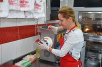 MALİ MÜŞAVİR - Ete Kadın Eli Değdi