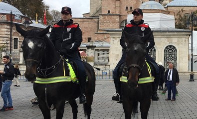 İstanbul'da 'Atlı Birlikler' Göreve Başladı