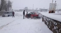 DARBOĞAZ - Kars'ta Kar Ve Tipiden 71 Köy Yolu Ulaşıma Kapandı