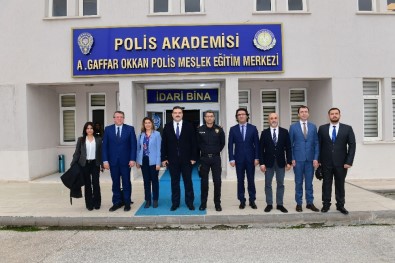 Rektör Çomaklı'dan, Polis Meslek Yüksekokulu Müdürü Yarım'a Ziyaret
