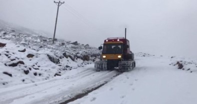 Rize'nin Yüksek Kesimlerinde Kar Yağışı Etkili Oldu