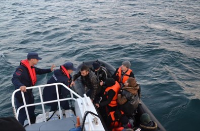 Saroz'da Göçmen Faciasını Sahil Güvenlik Önledi