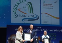 TÜRKIYE KALITE DERNEĞI - Türkiye Kalite Kongresi'nde Başiskele Belediyesine Ödül