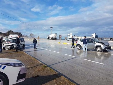 Akçakoca'da Trafik Kazası Açıklaması 4 Yaralı