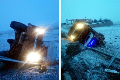 Askeri Kirpi Araçları Kaza Yaptı