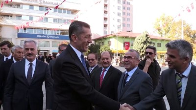 'Eğitim Sorun Değil, En Büyük Çözüm'