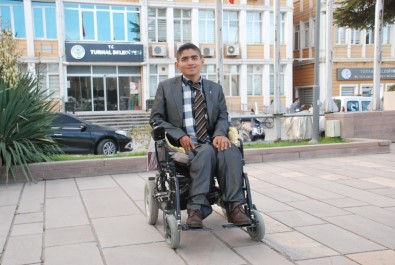 Engelli Genç, Belediye Başkan Aday Adayı Oldu