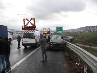 Kuzey Marmara Otoyolu'ndaki Kazada Lüks Cip Hurdaya Döndü Açıklaması 1'İ Ağır 3 Yaralı