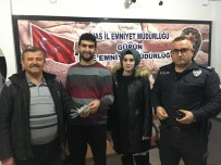 EMNİYET AMİRİ - Melek Ahmet'ten Örnek Hareket