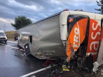 Mersin'de Yolcu Otobüsü Devrildi Açıklaması 25 Yaralı